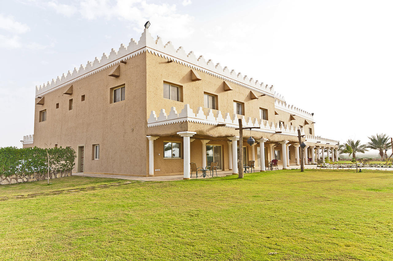 Al Malfa Resort Unaizah Exterior photo